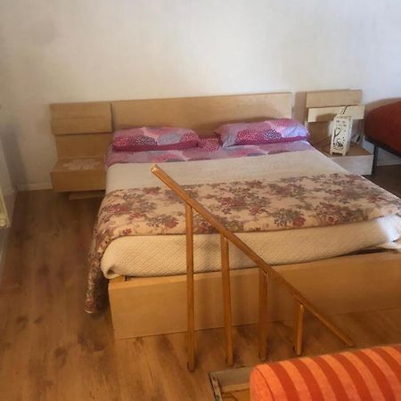 Lovely 1 Room Bedroom Loft, 20 Mins To Bgy Airport Pradalunga Εξωτερικό φωτογραφία